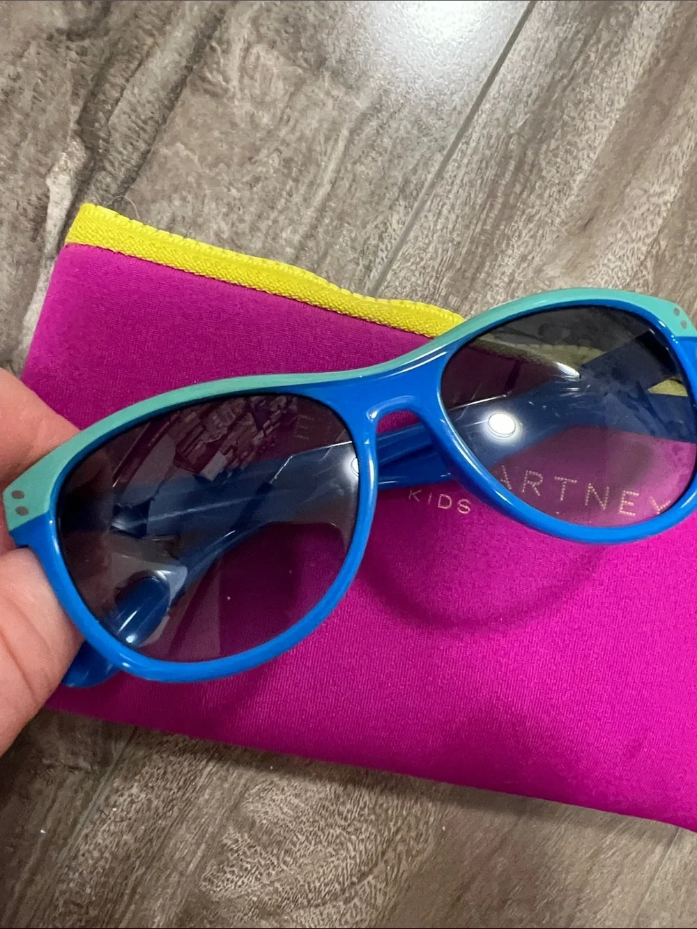 🔥🔥 STELLA MCCARTNEY Kids Sunglasses With Case - UNISEX